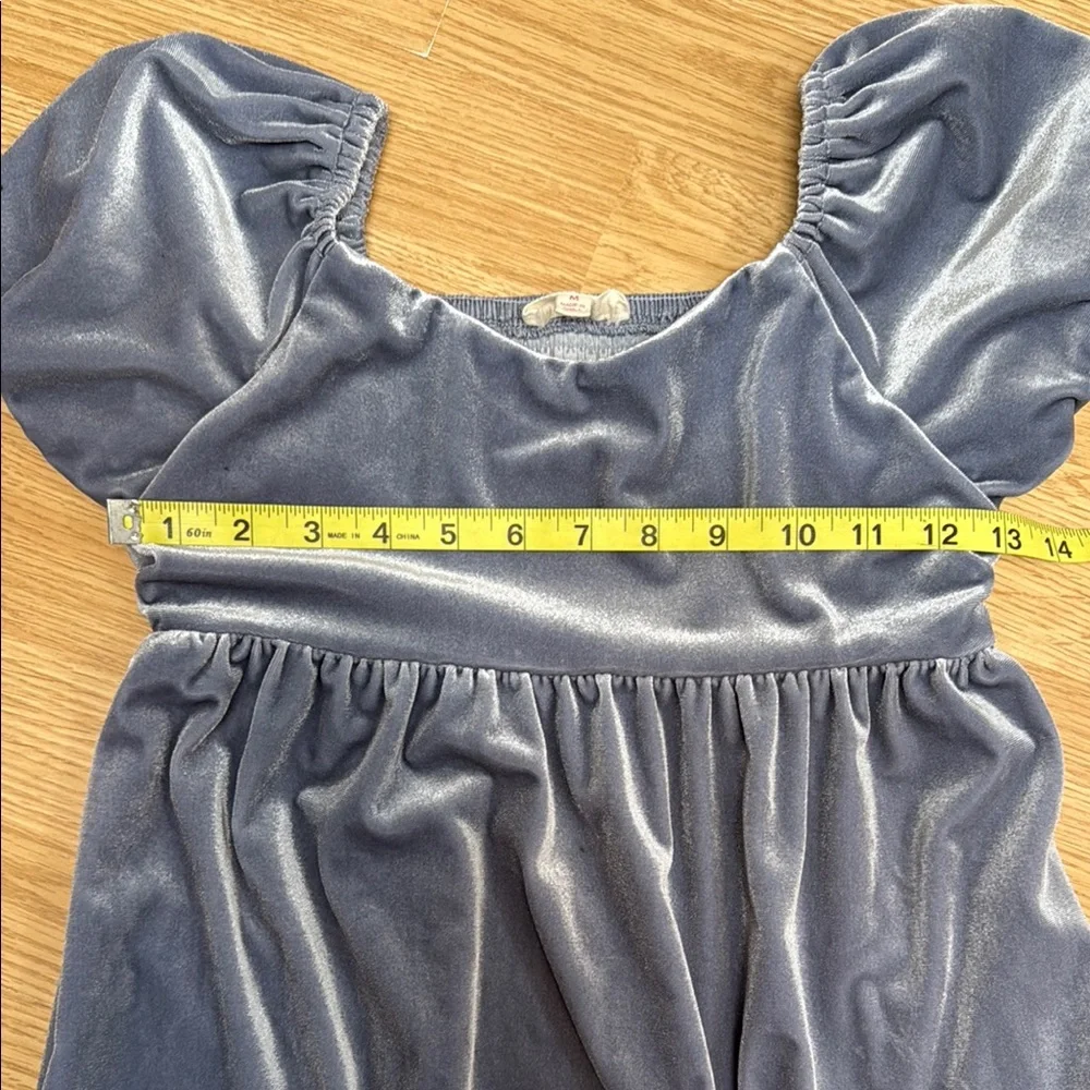 Walking On Sunshine Girls Medium Blue Velvet Puff Sleeve Empire Waist Dress - Picture 6 of 8